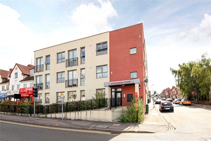2 Bedroom Flat To Rent In Katesgrove Court, Basingstoke Road, Reading, Berkshire, RG2