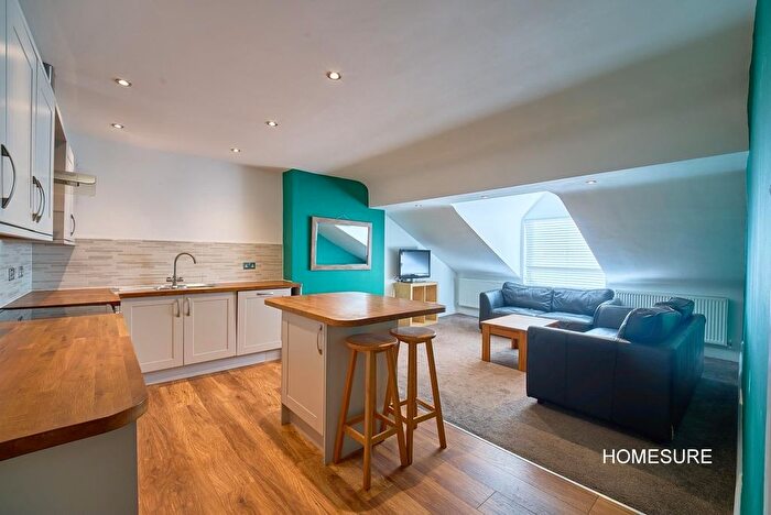 3 Bedroom Flat To Rent In Bertram Road, Liverpool, L17