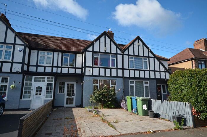 3 Bedroom Terraced House For Sale In Hibbert Road, Harrow Weald, HA3