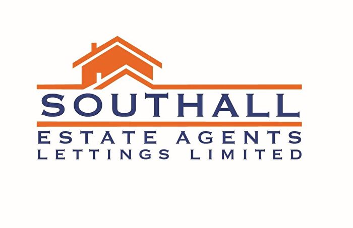 6 Bedroom Semi-Detached House To Rent In The Common, UB2
