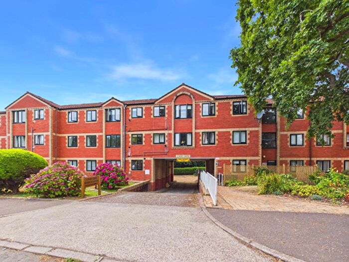 2 Bedroom Retirement Property For Sale In Heol Y Felin, Rhiwbina, Cardiff, CF14
