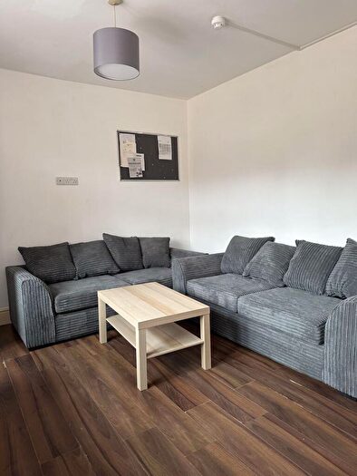 6 Bedroom House Of Multiple Occupation To Rent In Highfield Road, Nottingham, NG7
