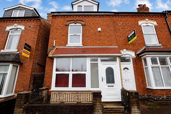 5 Bedroom House To Rent In Heeley Road, Birmingham, B29