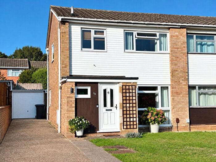 3 Bedroom Semi-Detached House For Sale In Oakfields, Guildford, Surrey, GU3