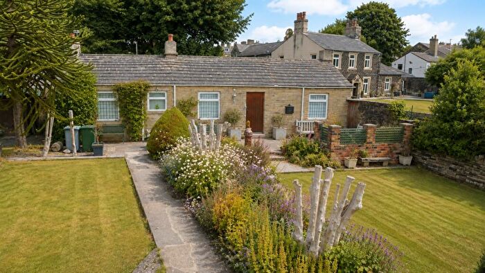 2 Bedroom Detached House For Sale In Sal Royd Road, Low Moor, Bradford, BD12