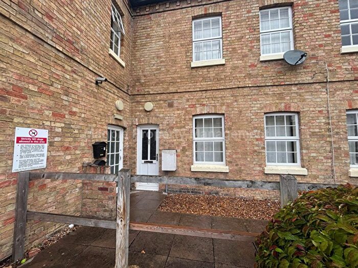 1 Bedroom Flat To Rent In Linclare Place, Eaton Ford, St Neots, PE19