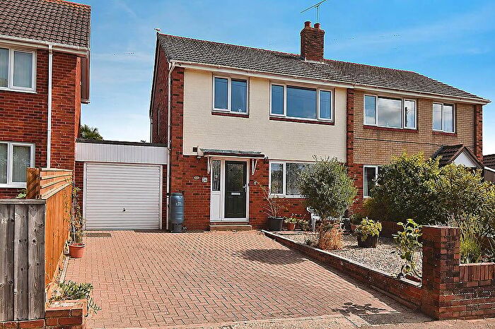 3 Bedroom Semi-Detached House For Sale In Beacon Lane, Exeter, EX4