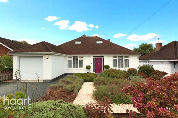 3 Bedroom Detached House For Sale In Highland Road, Kenilworth, CV8