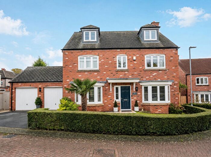 5 Bedroom Detached House For Sale In Station Gardens, Scholes, Leeds, LS15
