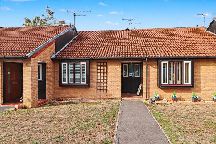 2 Bedroom Bungalow For Sale In Fairmead, Woking, Surrey, GU21