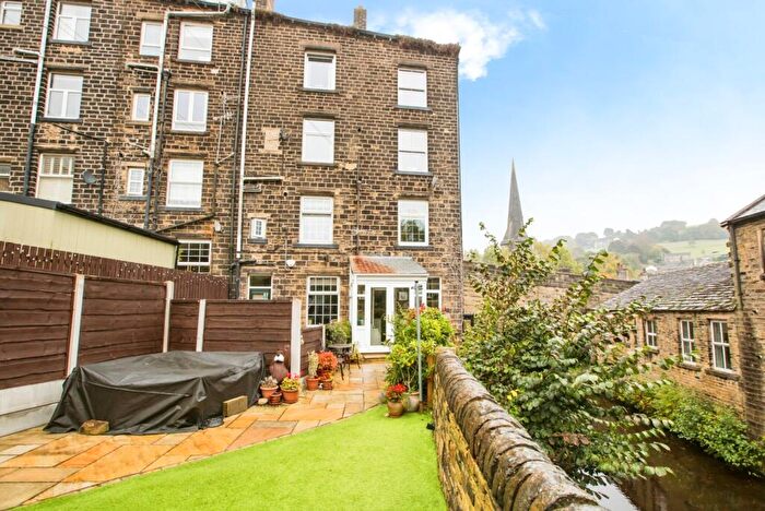 2 Bedroom End Of Terrace House For Sale In Elland Road, Ripponden, West Yorkshire, HX6