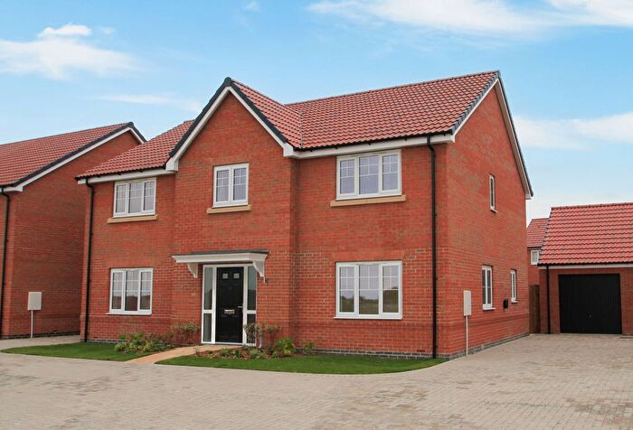 4 Bedroom Detached House For Sale In Tillett Way, Norwich, NR13
