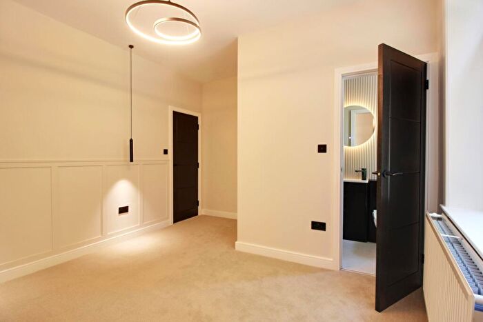 4 Bedroom Terraced House For Sale In King Street, Hebden Bridge, HX7