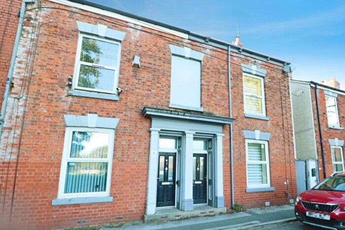 3 Bedroom Terraced House For Sale In Peel Street, Hull, HU3