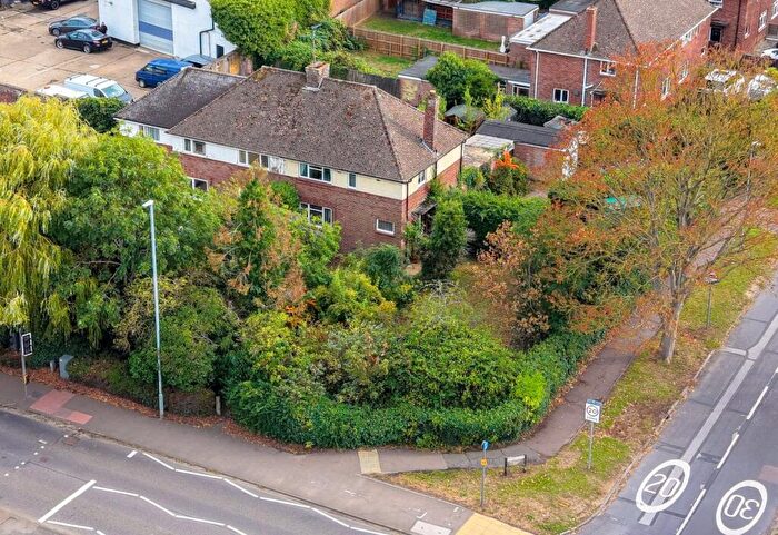3 Bedroom Semi-Detached House For Sale In Houghton Road, St. Ives, Cambridgeshire, PE27