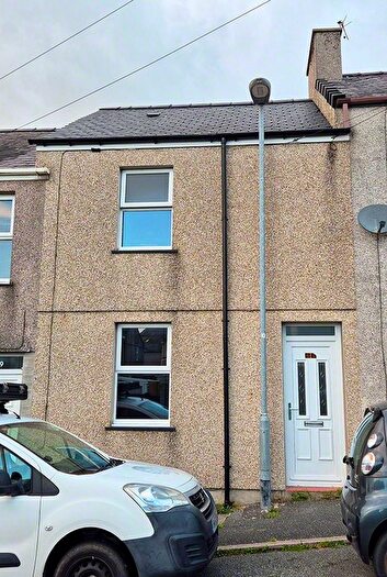 2 Bedroom Terraced House To Rent In Hendre Street, Caernarfon, LL55