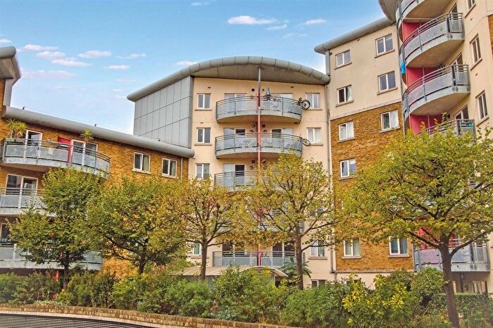 1 Bedroom Flat For Sale In Pancras Way, London, E3