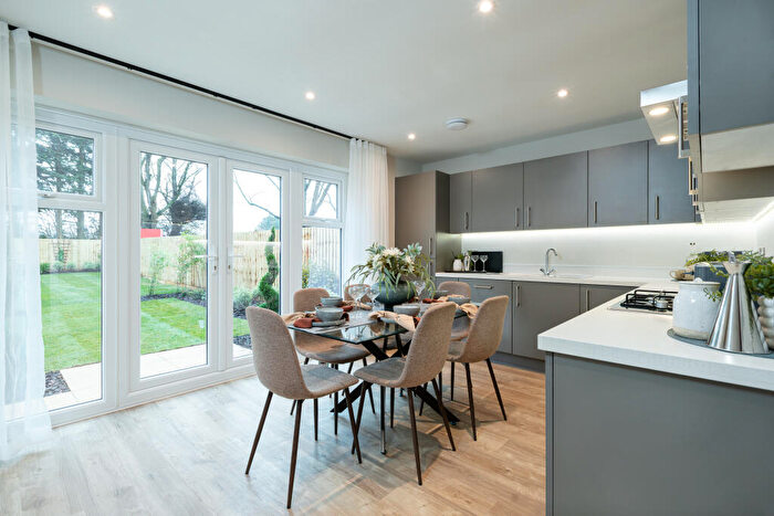 3 Bedroom Detached House For Sale In Blackthorn Way, Cullompton, EX15