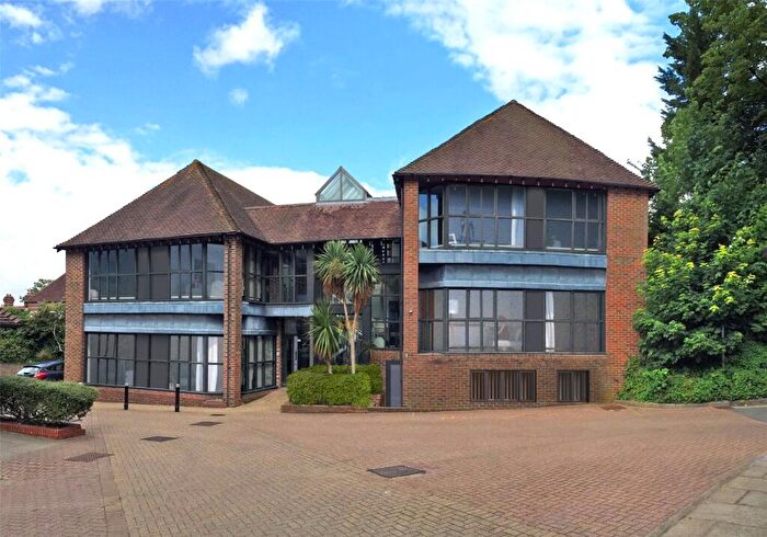 1 Bedroom Flat To Rent In Old Station Approach, Winchester, Hampshire, SO23