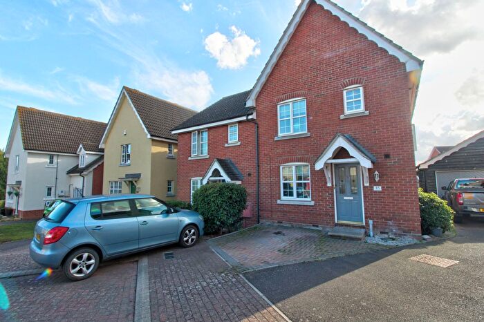 3 Bedroom Semi-Detached House For Sale In Nightingale Close, Stowmarket, IP14