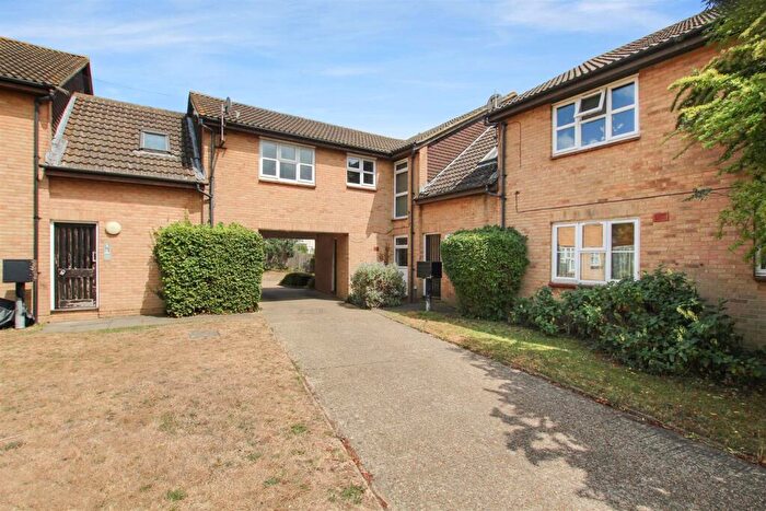 Studio To Rent In Rider Close, Sidcup, DA15