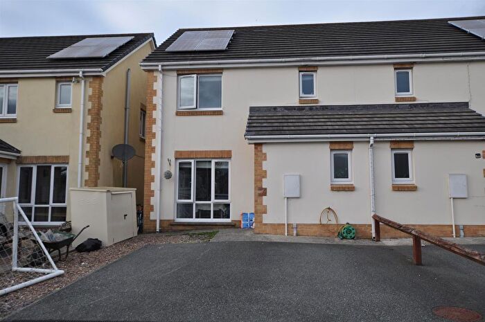 3 Bedroom Semi-Detached House For Sale In Cae Gwyrdd, St. Clears, Carmarthenshire, SA33