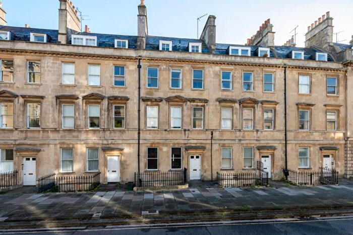 3 Bedroom Apartment To Rent In The Paragon, Walcot, Bath, BA1