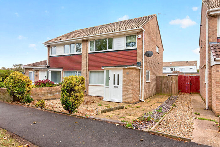 3 Bedroom Semi-Detached House For Sale In Amberley Way, Blyth, NE24