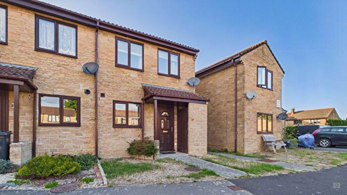 2 Bedroom End Of Terrace House For Sale In Cedar Court, Martock, TA12