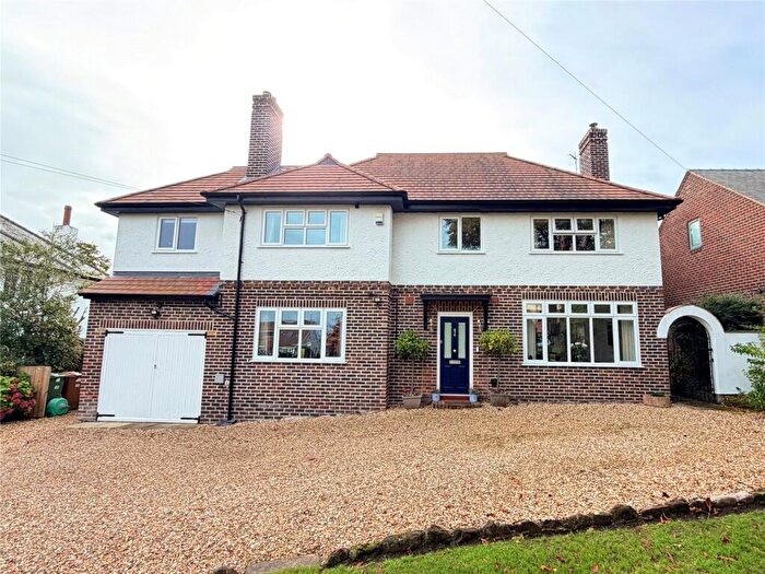 5 Bedroom Detached House For Sale In Column Road, Wirral, CH48