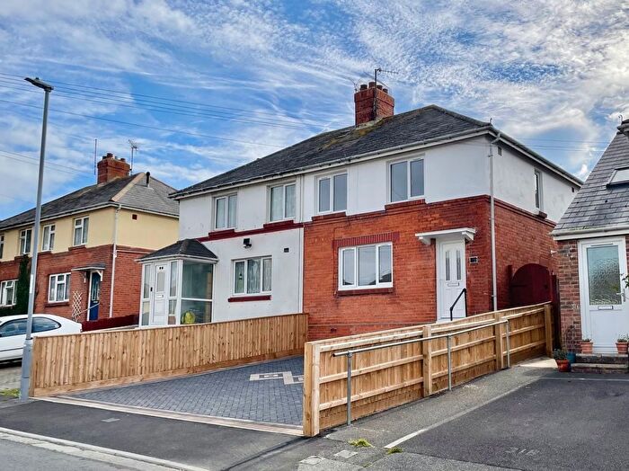 3 Bedroom Semi-Detached House For Sale In Sussex Road, Weymouth, DT4