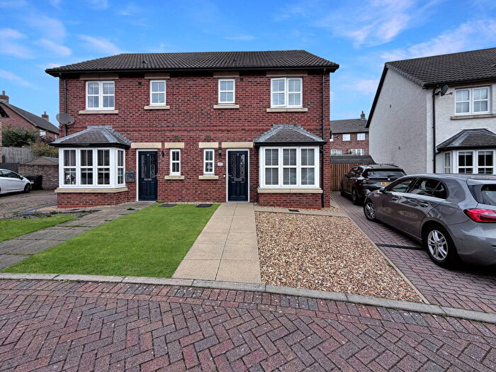 3 Bedroom Semi-Detached House For Sale In Maxwell Drive, Kingstown, Carlisle, CA6