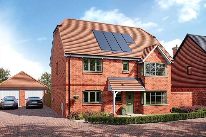 4 Bedroom Detached House For Sale In London Road, Hassocks, BN6