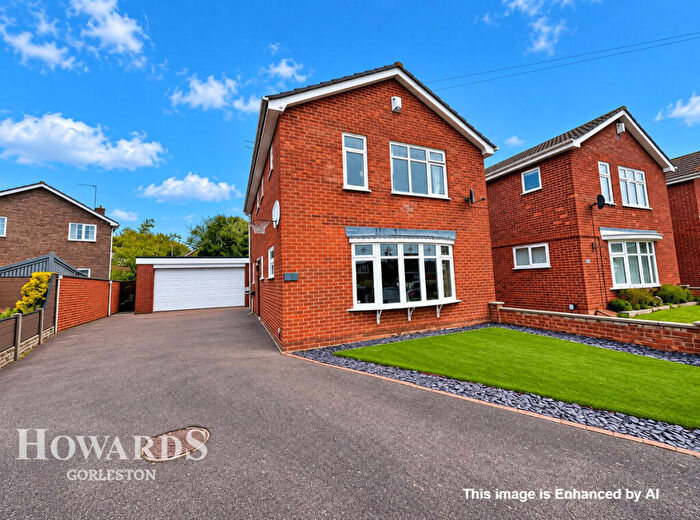 4 Bedroom Detached House For Sale In Selwyn Drive, Belton, NR31