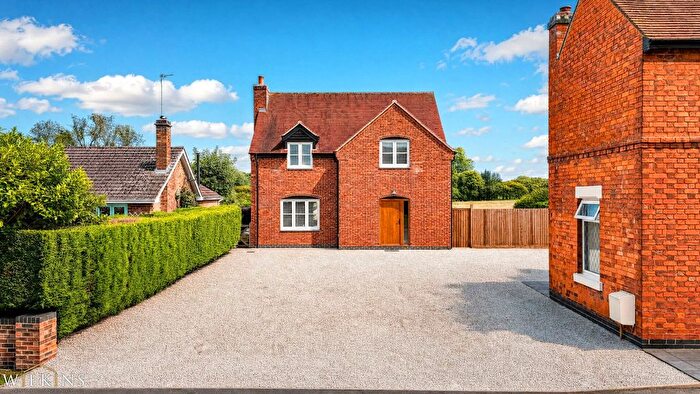 4 Bedroom Detached House To Rent In Beacon Road, Rolleston-On-Dove, Burton-On-Trent, Staffordshire, DE13