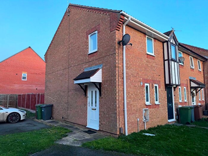 2 Bedroom End Of Terrace House To Rent In Albany Walk, Peterborough, PE2