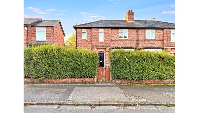 3 Bedroom Semi-Detached House For Sale In Hulme Road, Sale, Cheshire, M33