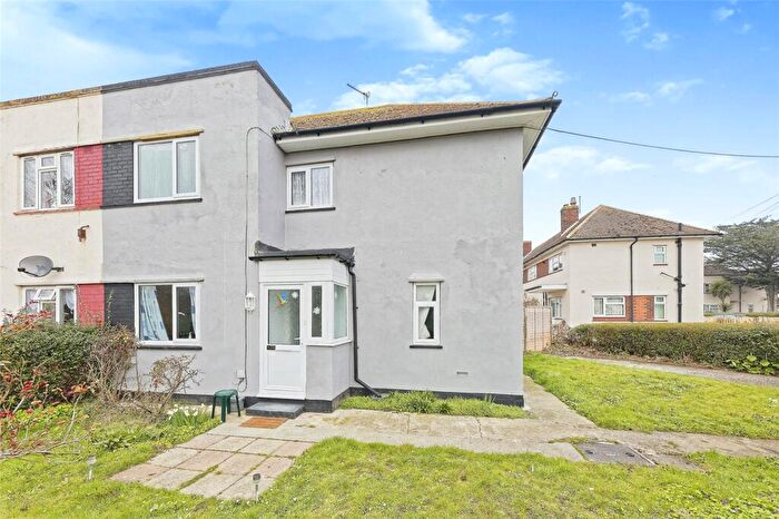 3 Bedroom Semi-Detached House For Sale In Melbourne Avenue, Ramsgate, Kent, CT12