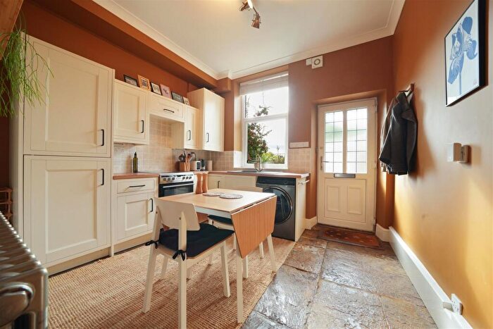 2 Bedroom Terraced House For Sale In Tapton Hill Road, Crosspool, S10