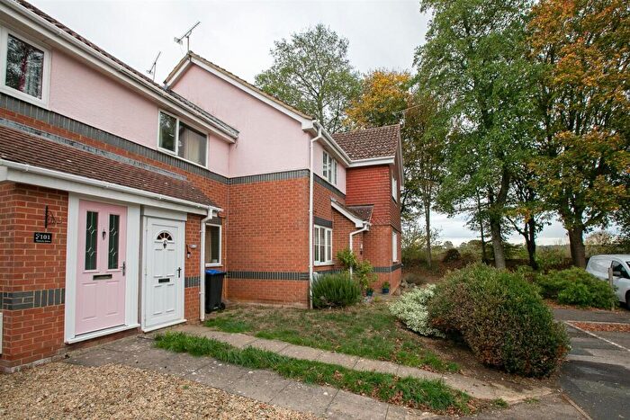 2 Bedroom Terraced House For Sale In Victoria Drive, Lyneham, Chippenham, SN15