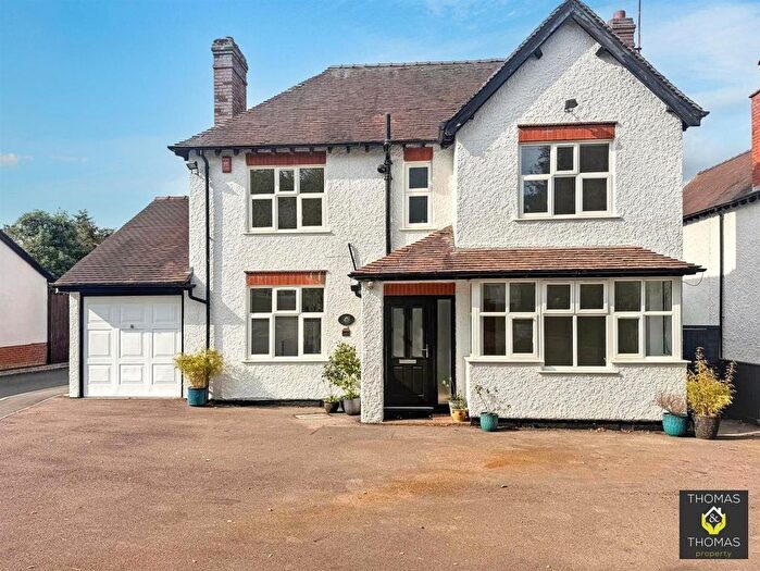 5 Bedroom Detached House For Sale In Stroud Road, Gloucester, GL4