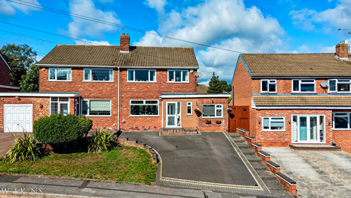 3 Bedroom Semi-Detached House For Sale In Valley Road, Sutton Coldfield, West Midlands, B74