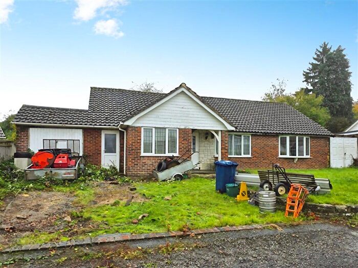 5 Bedroom Detached Bungalow For Sale In Manor Close, Haslemere, GU27
