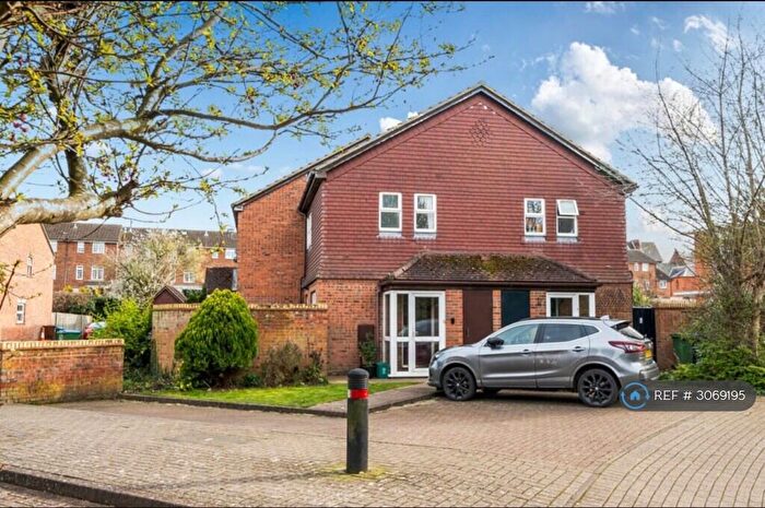 1 Bedroom Semi-Detached House To Rent In Old Brewery Close, Aylesbury, HP21