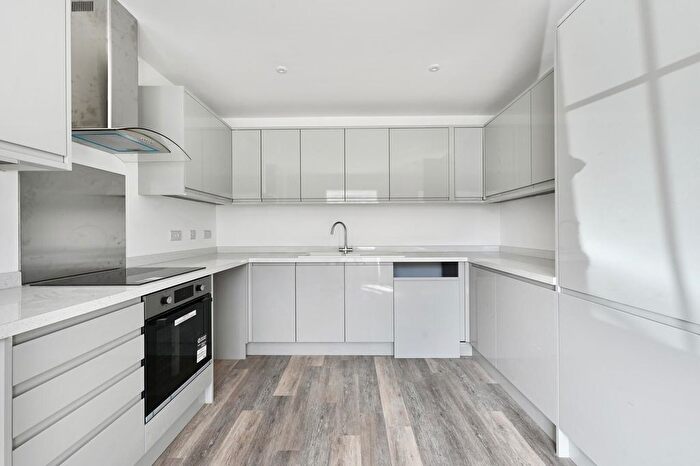 3 Bedroom End Of Terrace House To Rent In Rother Cottages, New Romney, TN28