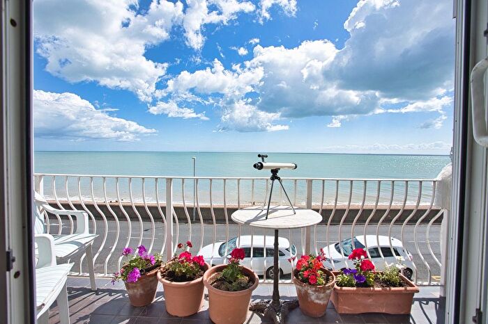 2 Bedroom Flat For Sale In The Marina, Deal, Kent, CT14
