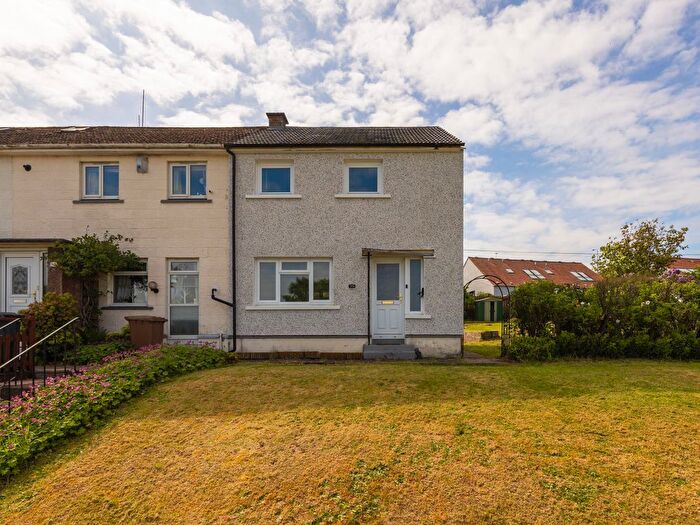 2 Bedroom Villa For Sale In Oxgangs Farm Avenue, Edinburgh, EH13