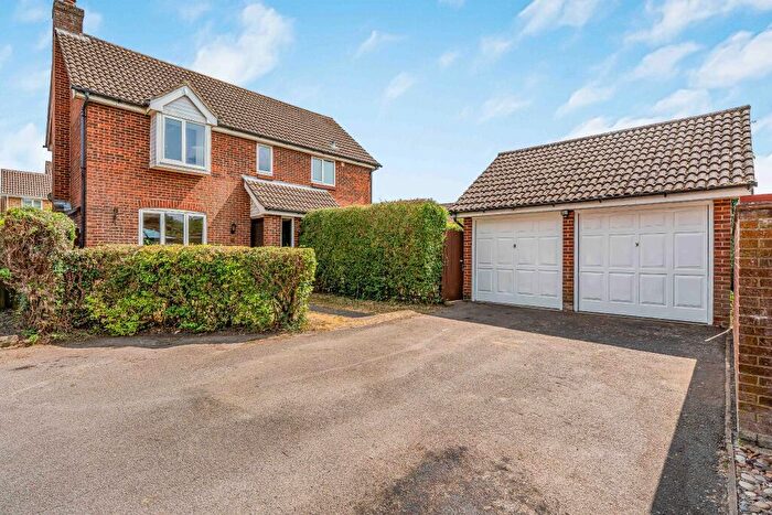 4 Bedroom Detached House To Rent In Brookside Way, West End, Hampshire, SO30