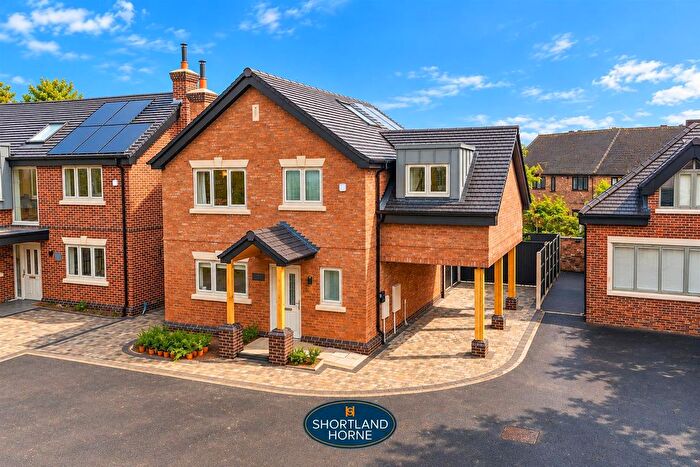 4 Bedroom Detached House For Sale In Grove Road, Burbage, Hinckley, LE10