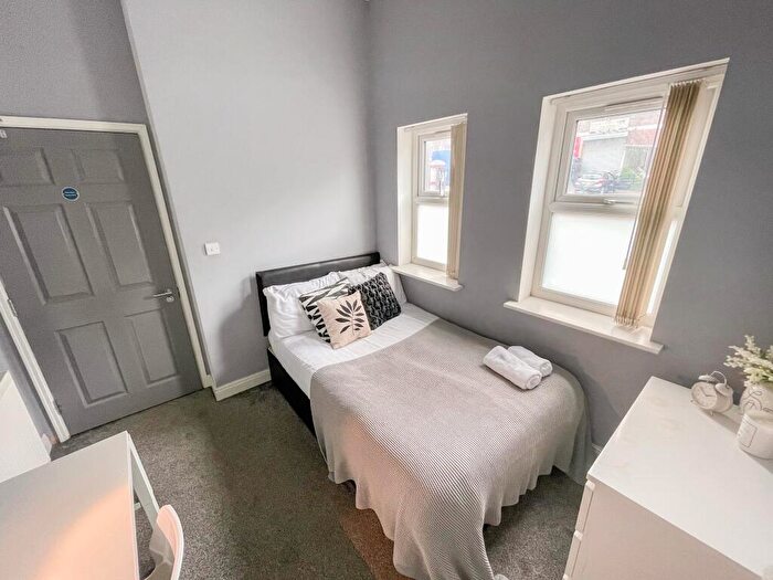 4 Bedroom House To Rent In Prescot Road ( Beds), L7